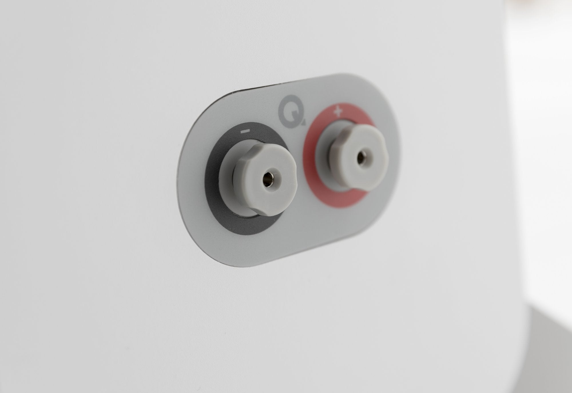 3050i Floorstanding Speaker Pair