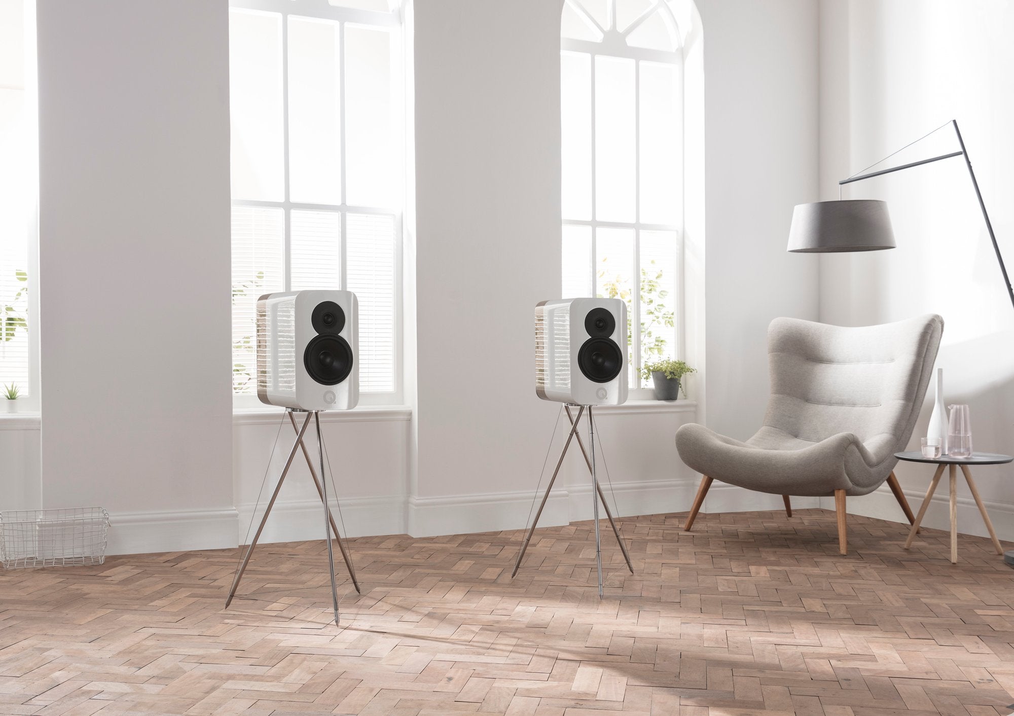 Concept 300 Bookshelf Speaker Pair