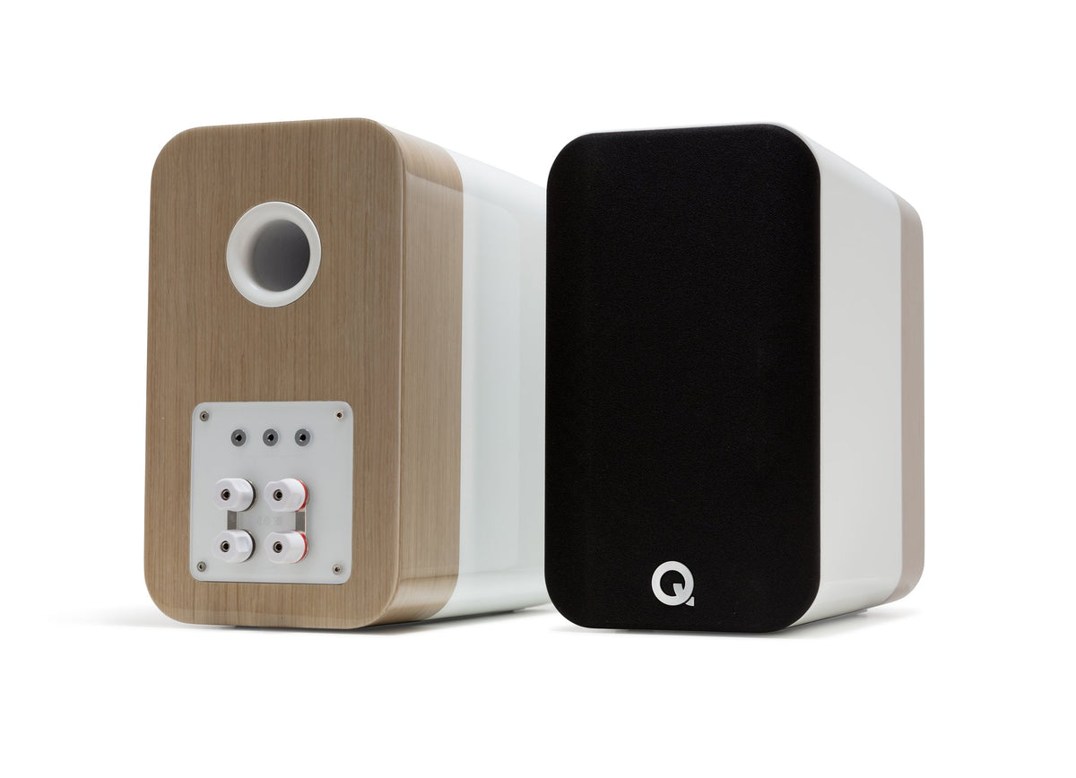Q Acoustics Concept 300 Bookshelf Speakers Stands