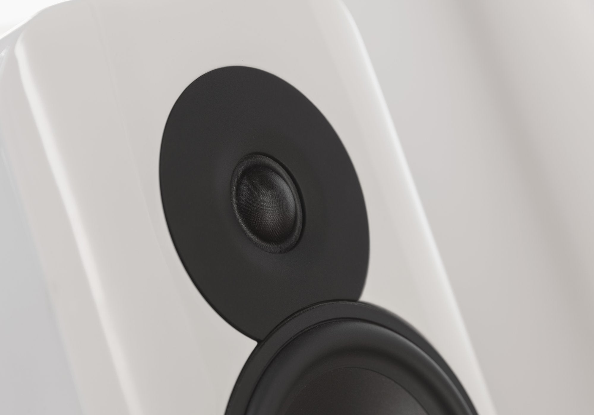 Concept 300 Bookshelf Speaker Pair