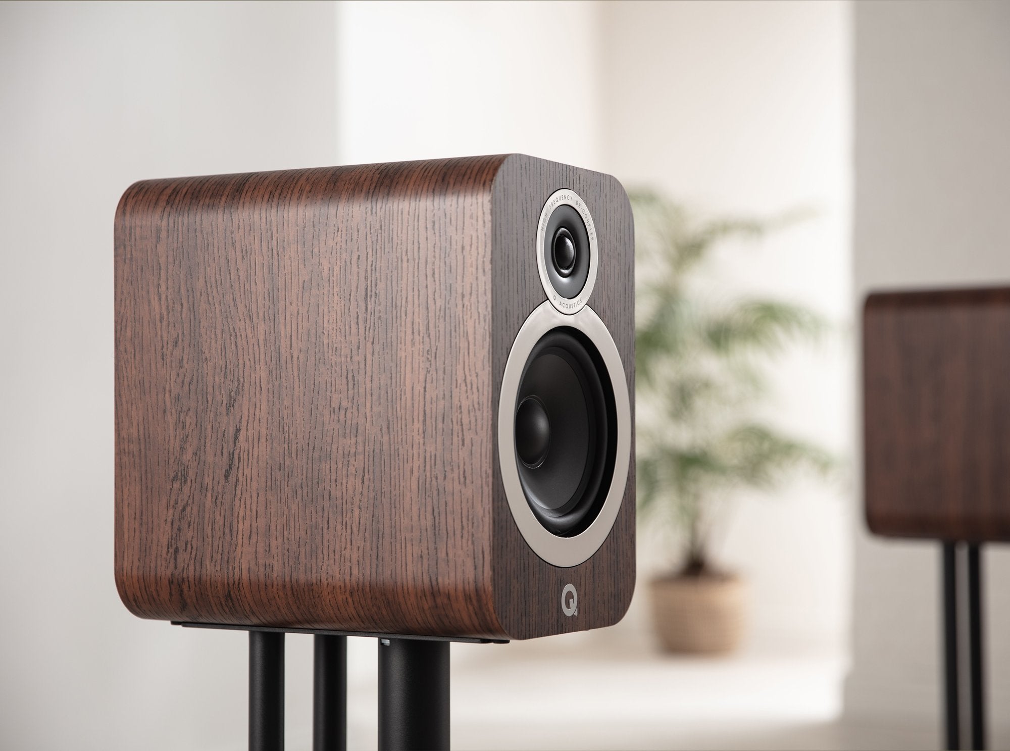 3030i Bookshelf Speaker Pair